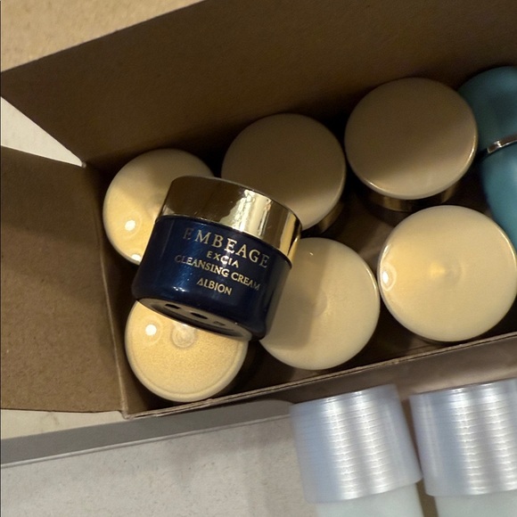 Albion Skincare Sampler Set - Albion Travel size - Picture 4 of 6